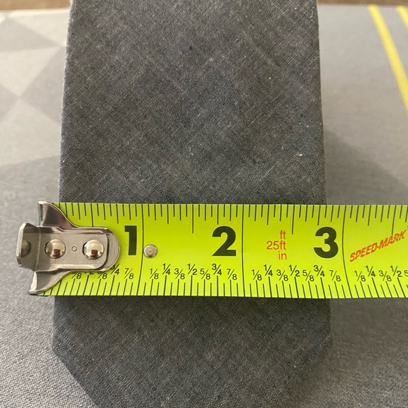 Grey tie - Picture 3 of 3